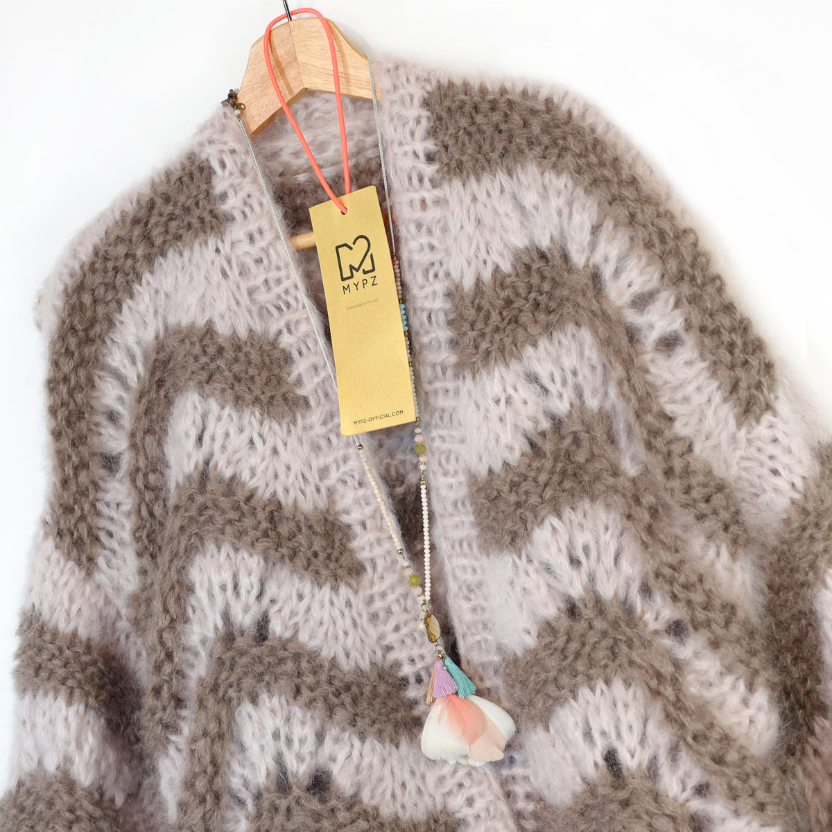 Breipatroon - Kort grofgebreid mohairvest Stonies Wave nr.12 (ENG-DE-NL-ES-FR-IT-DA-SV-NO)