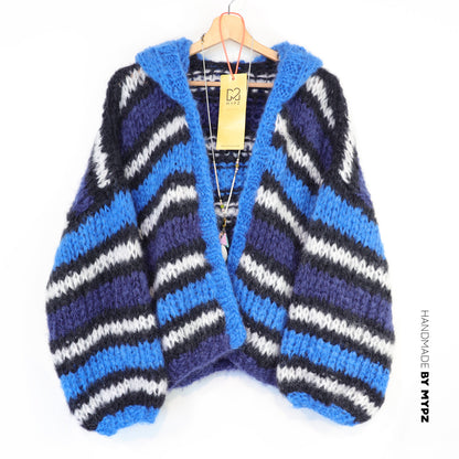 Breipatroon – MYPZ Hooded Chunky Mohair Bomber Cardigan Blue No.15 (ENG-DE-NL-ES-FR-IT-DA-SV-NO)