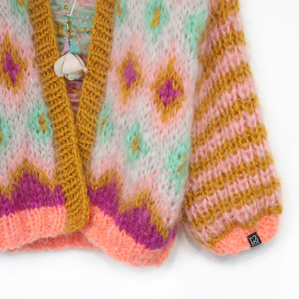 Breipatroon - Chunky Mohair-jas Flora nr.12 (ENG-DE-NL-ES-FR-IT-DA-SV-NO)