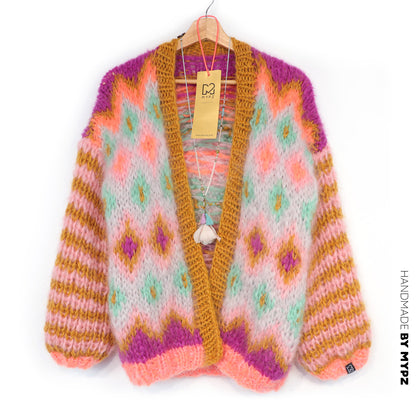 Breipatroon - Chunky Mohair-jas Flora nr.12 (ENG-DE-NL-ES-FR-IT-DA-SV-NO)